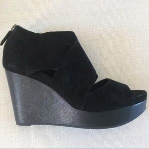 NWOT Eileen Fisher Black Suede Wrap Wedge Sandals